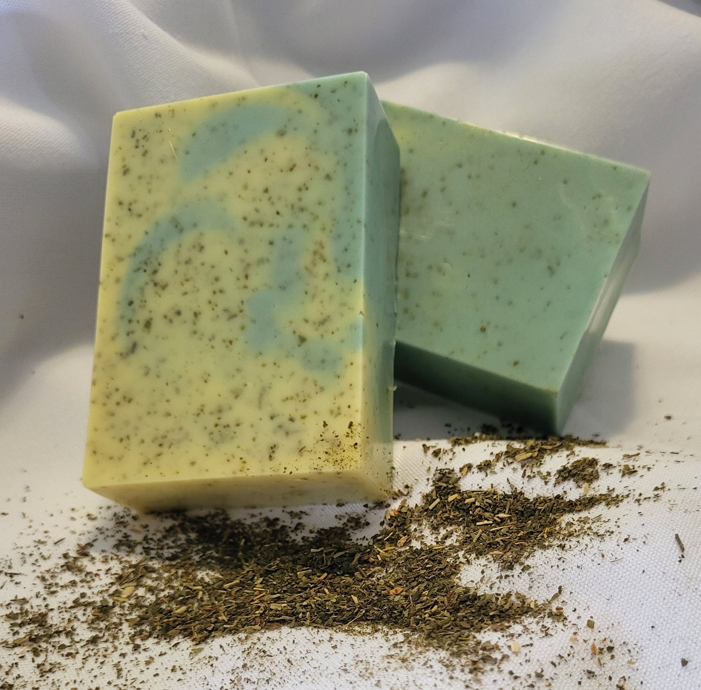 Green tea & Lemongrass goats milk soap